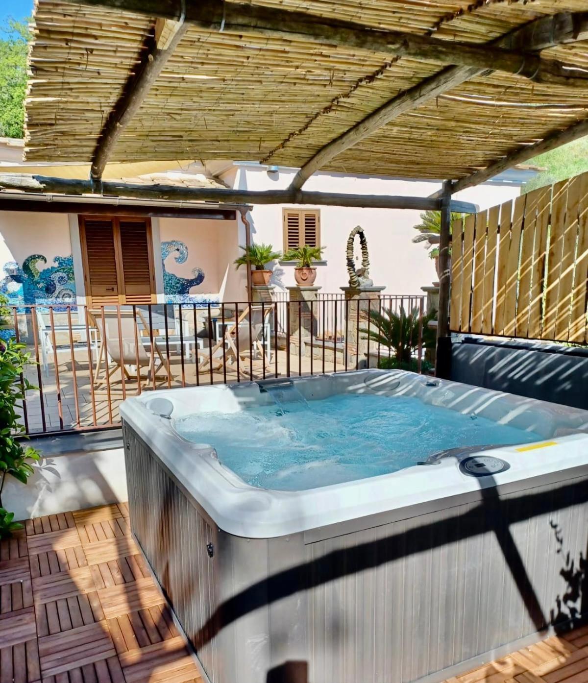 Domus Ars & Bed & Breakfast
